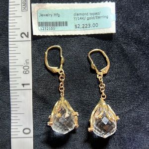 Drop earrings, 14kt gold, Diamonds and Topazez. NEW